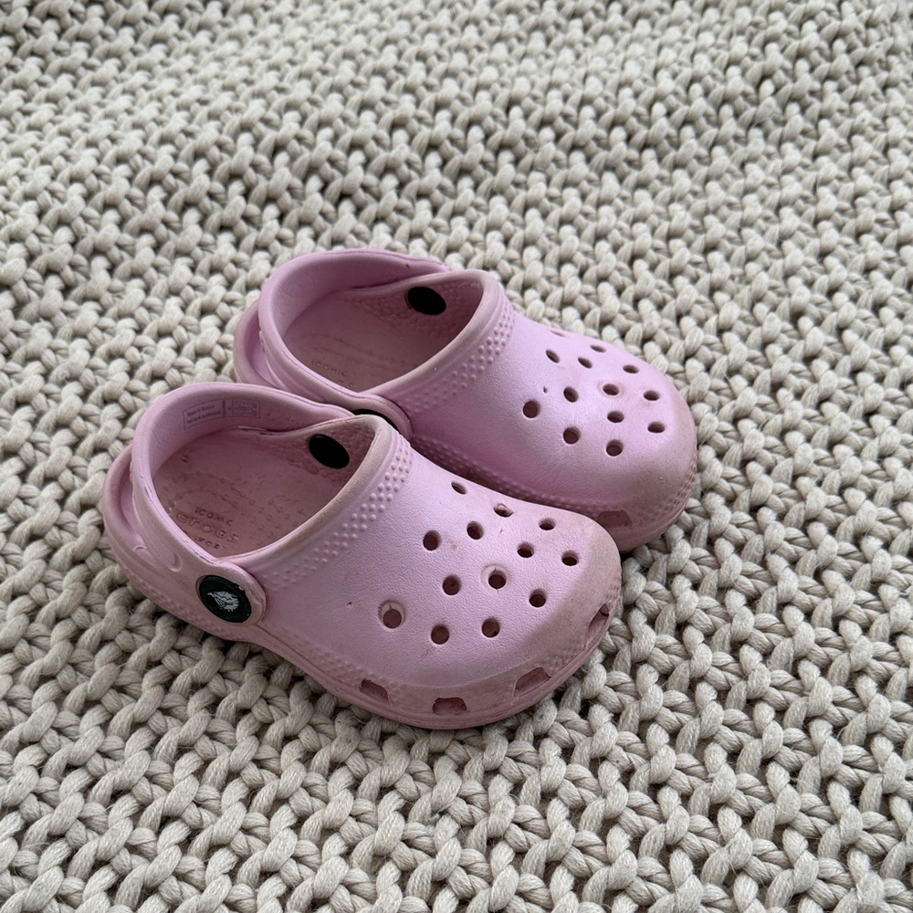 Kid’s pink classic crocs